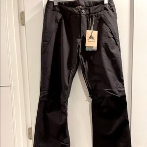 Brand new women’s Burton snowboard pants